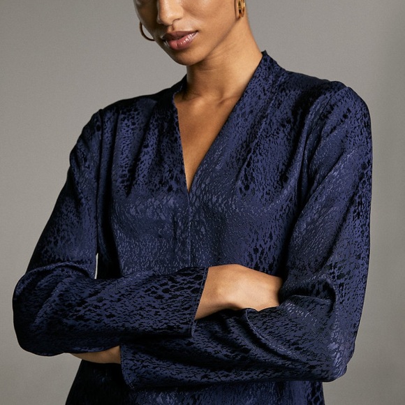 ARITZIA POWER BLOUSE IN RICH COGNAC - Picture 6 of 8